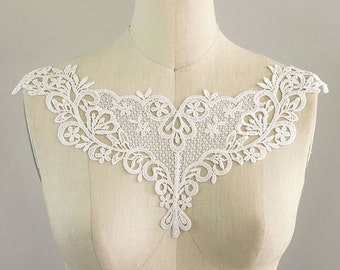 New Item! Ivory Victorian Venice Lace Applique Collar / Bridal Applique / Venetian Lace / Neckline / Lace Necklace