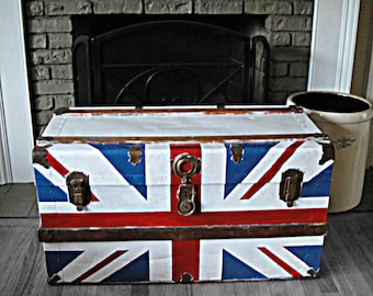 British Flag Steamer Trunk Antique Trunk Stagecoach Vintage Chest Coffee Table Treasure Chest Movie Props Steamer Luggage Blanket Chest