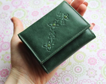 Small Green Wallet, Tiny green wallet, Petit green wallet, Green tri-fold wallet, Green wallet with two folds, women green wallet, Wallets