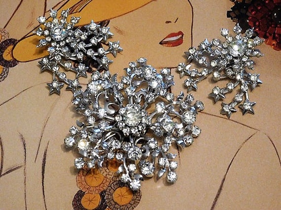 WIRTH of California Mid Century Crystal Rhinestone Brooch Clip On Earrings Demi Parure Set Wedding Bride Bridal Old Hollywood Jewelry Mother