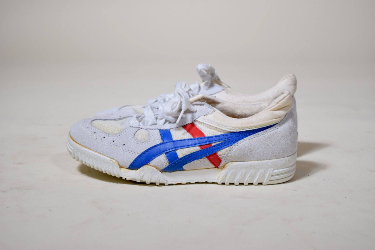 asics tiger shoes white