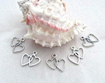 Pack of 10 Linked Hearts Charms, Antique Silver (1867)