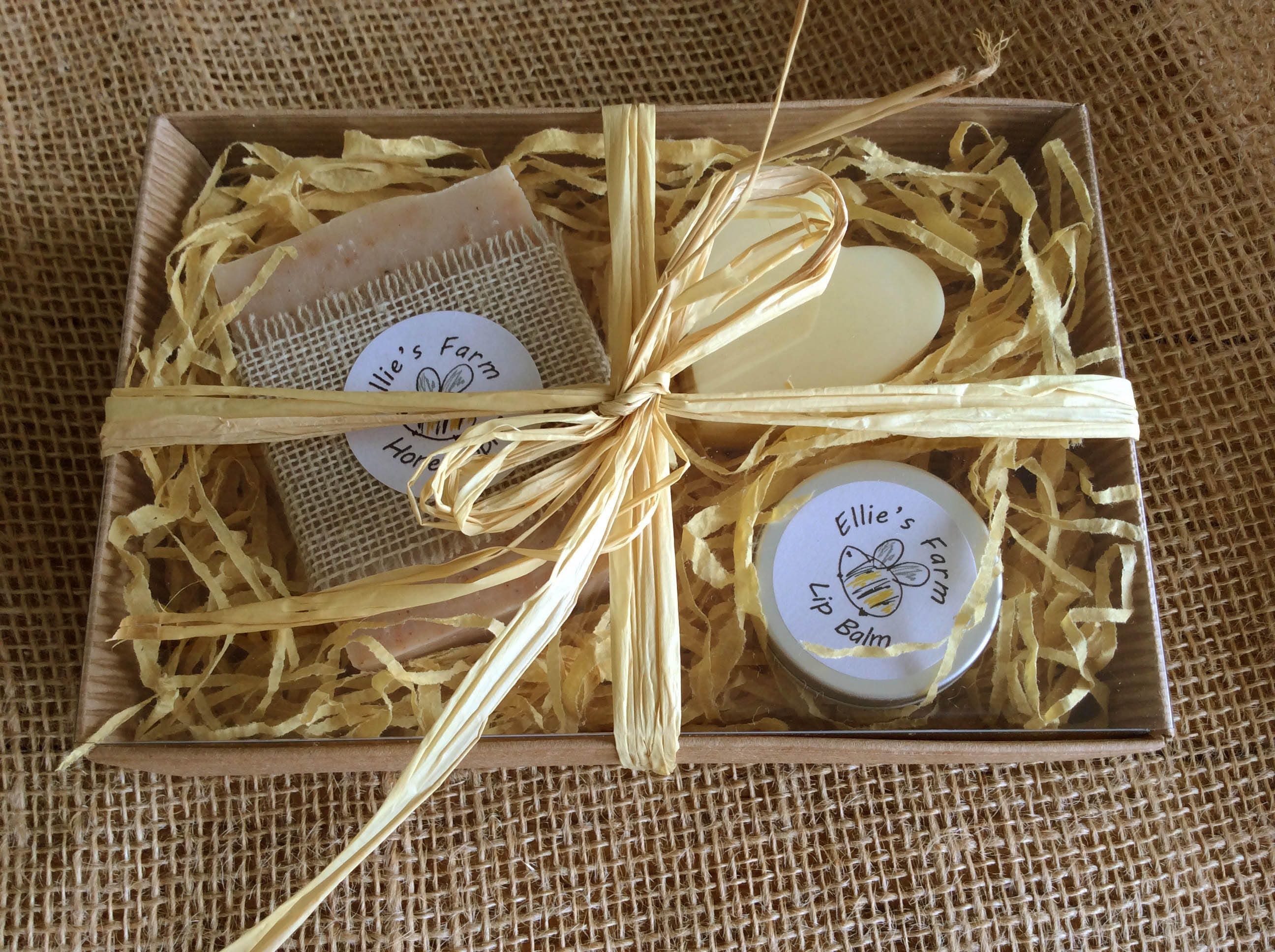 handmade-soap-gift-set-lip-balm-gift-set-solid-lotion-bar