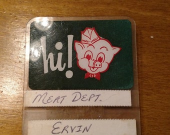 Piggly Wiggly Name tag//Vintage name tag//Piggly Wiggly collectible