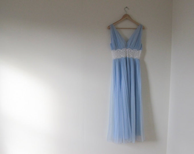 Vintage lingerie, blue nightgown, baby blue lingerie, romantic nighty by Gossard, size Small, wedding honeymoon summer cruise, new old stock