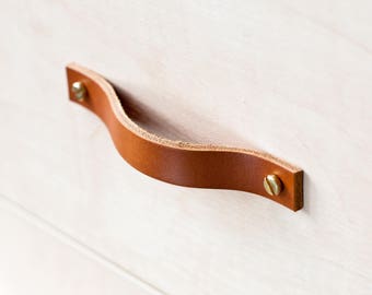 Leather Drawer Pulls, Leather Door Handles, leather door pulls, Leather Knobs, Cupboard Handles, Leather Drawer Pulls, Leather knob pulls