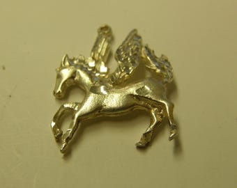 Gorgeous Pegasus Diamond Cut Sterling Silver Pendant