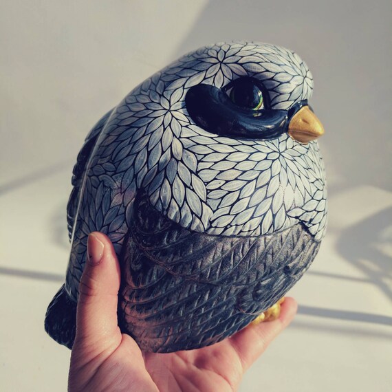 Fat Birdie: hand painted big fat birdie figurine gray black and white bird lovers fat bird figurine