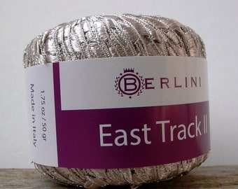 metallic champagne ladder yarn . enchanted 164 . berlini italian ribbon railroad novelty jewelry yarn . 98yds . pale gold silver taupe