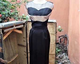 1950s Mid Century Black Sweetheart Illusion Neckline Dress Blush Accent Size S