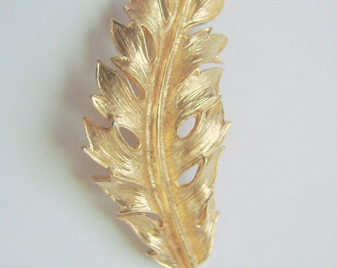 Vintage 1961 Textured Goldtone Leaf Brooch / Retro / Designer Signed / Jewelry / Jewellery