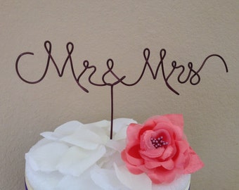 Custom Cake Topper - Wedding Cake Topper, Mr & Mrs, Wire Cake Topper, Personalized Cake Topper, Unique Wedding Gift