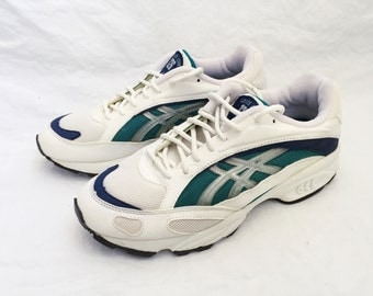 old asics shoes