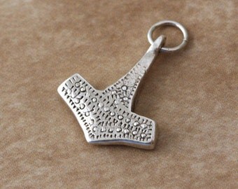 Sterling Silver Mjolnir Pendant – Viking Jewelry – Thor’s Hammer Pendant – Viking Pendant Scandinavian Jewelry – Viking Amulet Norse Jewelry