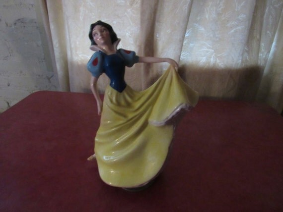 Scmid Snow White music box ceramic figure