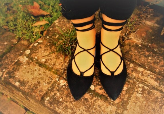 black pointed toe lace up flats