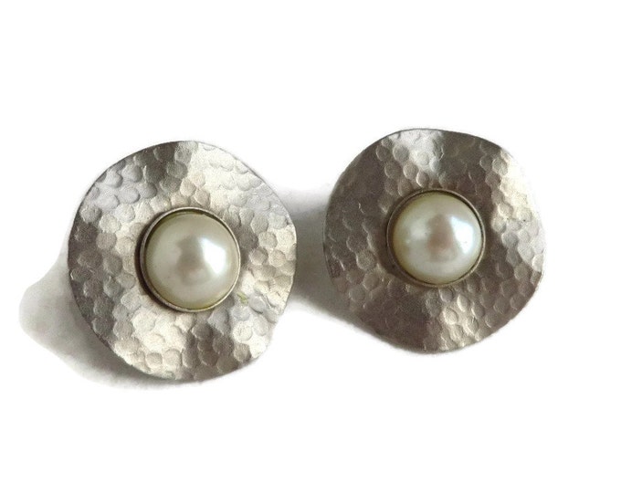 ON SALE! Vintage Hammered Disc Faux Pearl Clip-on Silvertone Earrings