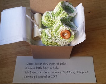 Pregnancy reveal, Baby Booties, Pregnancy announcement, Reveal Booties, Ready to ship !