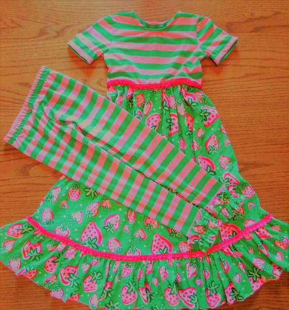 Girls dress/Strawberry dress/girls dress and leggings/girls long dress/girls summer dress/girls strawberry dress/strawberry festival/toddler