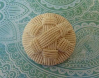 Medium Textile fabric button - woven design - joli bouton en tissu