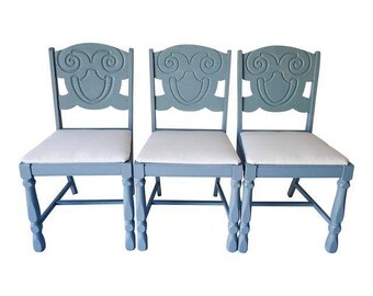 Coastal Living Cottage Style Set of 3 Freshly Hand Painted Dining Chairs Excellent