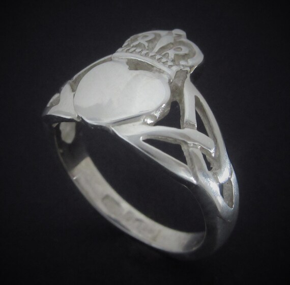 Claddagh Ring- Silver Claddagh Ring - Trinity knot ring- Irish Jewelry Ring - Handmade in Ireland - Free worldwide shipping