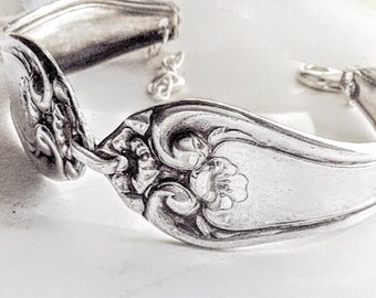 Spoon bracelet, Spoon Jewelry, Silver Spoon Bracelet, Silverware Bracelet , Silverware Jewelry, Silver Spoon, Vintage jewelry,
