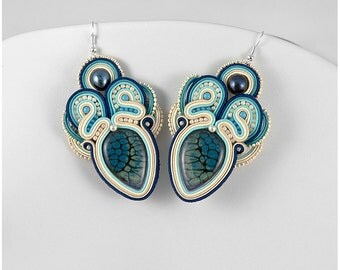 Soutache pendientes "color momentos" - en crema, tonos turquesa y azules marino