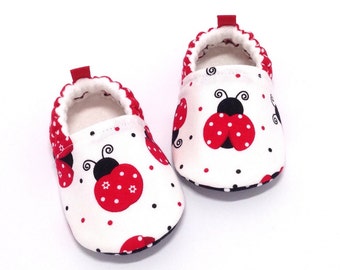 Ladybug Baby Shoes, Soft Sole Baby Shoes, Baby Booties, Baby Shower Gift, Red Toddler slippers, Red Baby Shoes, Baby Girl