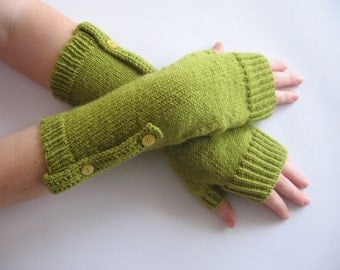Wool Arm Warmers, Fingerless Gloves Woman, Fingerless Mittens, Green Knitted Hand Warmers, Knit Gloves, Wool Wrist Warmers, Winter Gloves