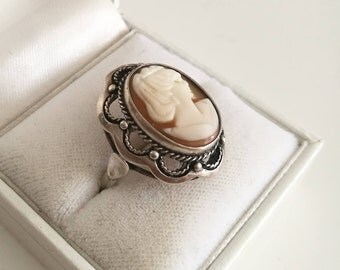 Cameo Ring - Silver cameo ring - Orange and white cameo - Sterling silver cameo - vintage/antique