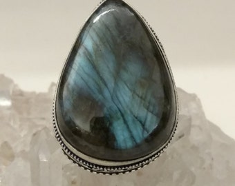 Beautiful Huge Labradorite Ring, Size 7