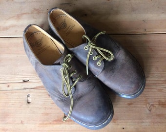Vintage Dr Martens 10 UK 12 US // Brown Dr Martens Oxford Shoes Made in England Original Docs