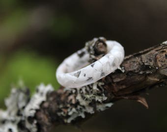 White Howlite Resin Ring - Healing Crystals & Stones Raw Stone Ring Band Terrarium Botanical Jewellery Natural Howlite Real Stone Ring Gift