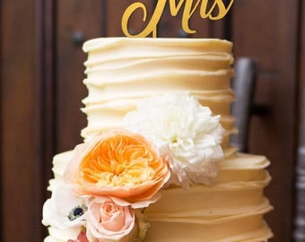 Mr & Mrs cake topper, Wedding cake topper, Wooden cake topper, Mr and Mrs cake topper, Mr and Mrs wedding cake tooper, gold cake topper