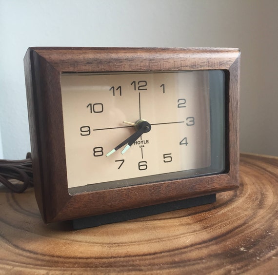vintage wood electric clock for desk bedside table bookshelf