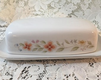 Vintage Covered Butter Dish - "Petite Flowers" - Fine China of Japan