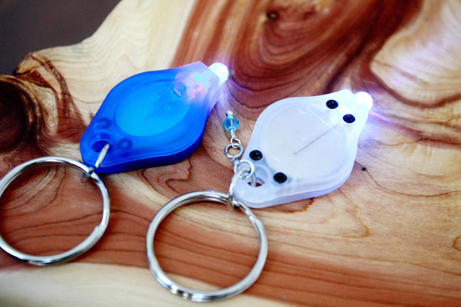 UV led BLACK LIGHT keychain for your glowing items