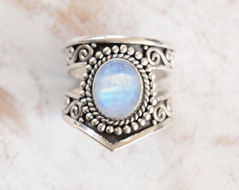 Cut Navajo Ring, Rainbow Moonstone Ring, Moonstone Ring Silver Moonstone Ring, Statement Rings, Personalised, Gift for Her, Boho Rings