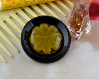 Round Flower Brooch - Repurposed - Upcycled Vintage Button - Unique - Eco Friendly Jewellery - Boho Hippy Brooch