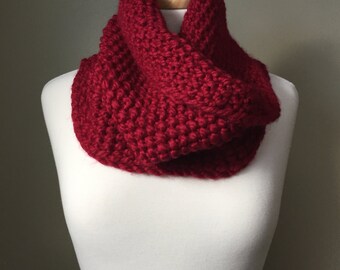 Chunky knit Cowl in Cranberry red, hand knit