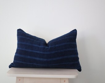 African Mudcloth Vintage Indigo Pillow 'Fai lumbar'