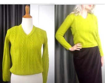 Vintage Chartreuse Cable Knit Sweater S M St. Laurentis Green 60's Top