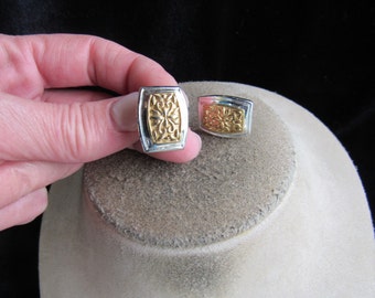 Vintage Pair Of Two Tone Floral Clip/Screw Back Earrings