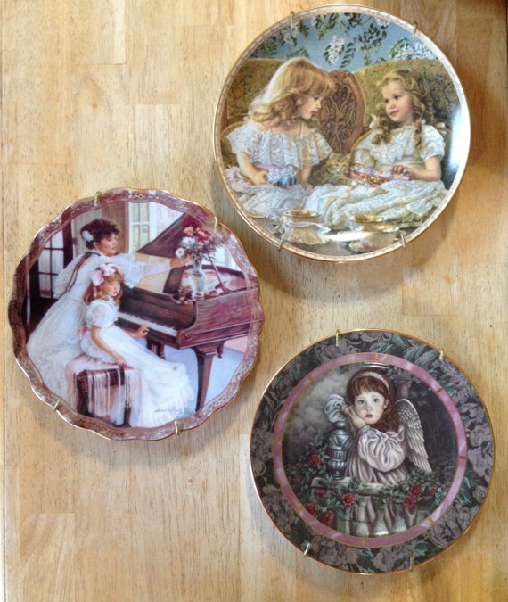 Items similar to Bradford Exchange Collector Plates on Etsy