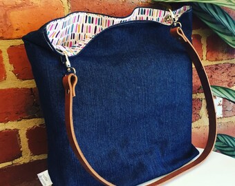 Large denim fully lined tote bag/shopping bag/market bag/project bag/knitting bag interior zip/zipper pocket magnetic closure leather strap