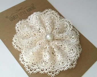Lace wedding hair flower, bridal hair flower, bridal hair piece, Ivory wedding hair piece, vintage wedding hair piece, bridal hair flower