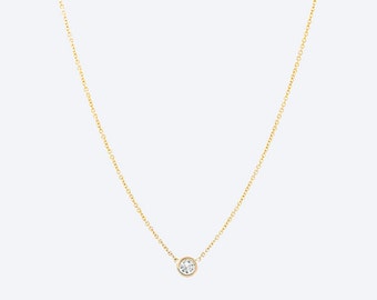 diamond necklace solitaire simple cz delicate gold silver yellow minimalist round pendant