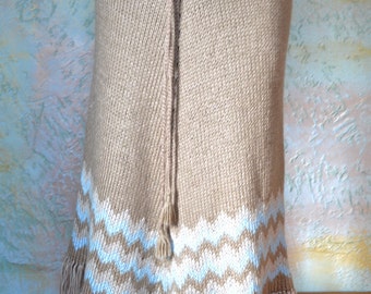 Skirt with fringe and pattern