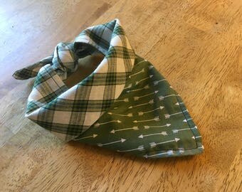 Pet Bandanna (Arrows and Plaid)